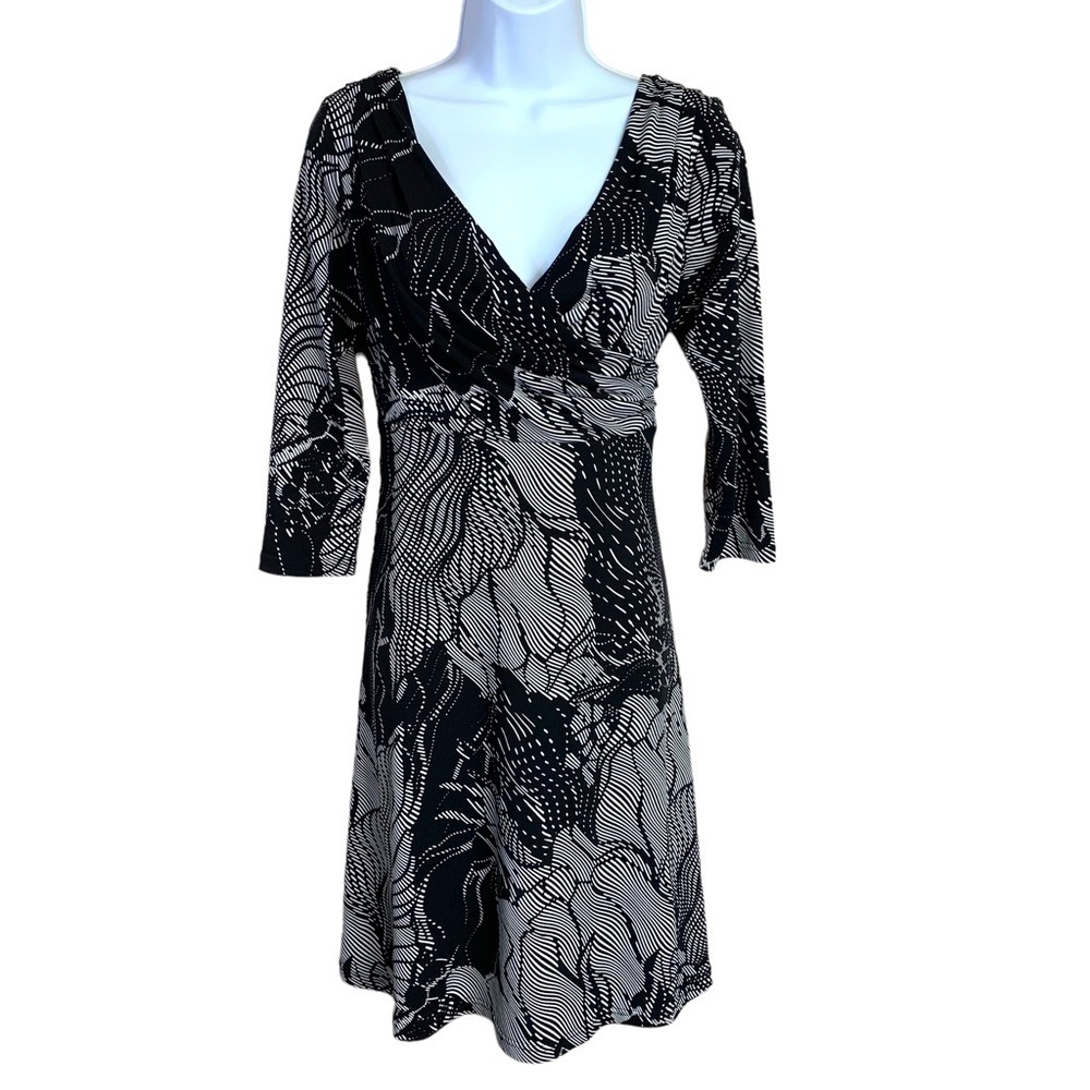 Size 4 Spense Black White Floral Cocktail Party Event Dress Small Stretch V Neck